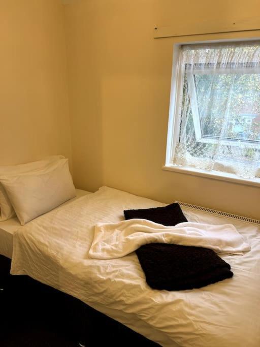 Spacious City Centre Home Near Hospital & M5 Worcester Esterno foto