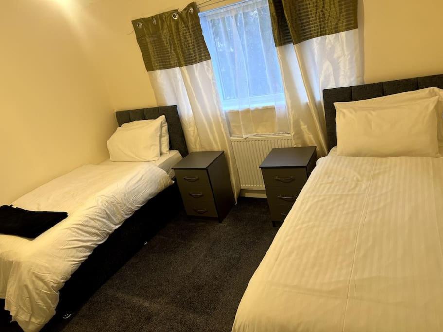 Spacious City Centre Home Near Hospital & M5 Worcester Esterno foto